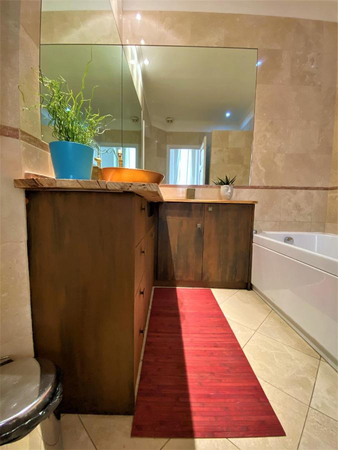 Argilla Apartment Rom